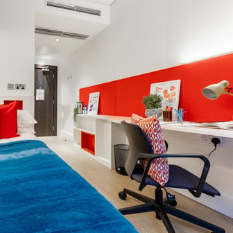 Premium En Suite - Image 1